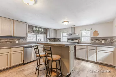 2052 Woodward Street, Muskegon, MI 49442 - Photo 5