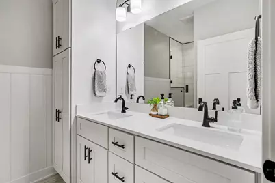 5187 Salmon River Court SW, Wyoming, MI 49418 - Photo 13