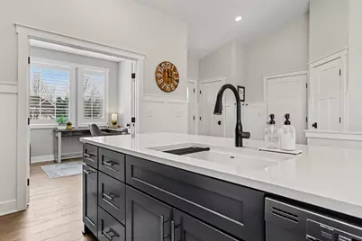 5187 Salmon River Court SW, Wyoming, MI 49418 - Photo 5