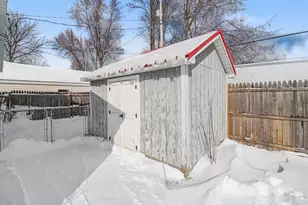 814 N Rath Ave, Ludington, MI 49431 - Photo 37