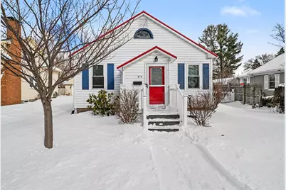 814 N Rath Avenue, Ludington, MI 49431 - Photo 5