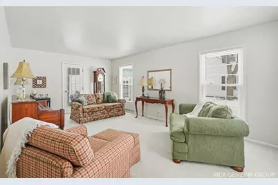 101 E 33rd Street, Holland, MI 49423 - Photo 5