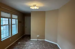 4314 Hillside Dr, Ann Arbor, MI 48105 - Photo 9
