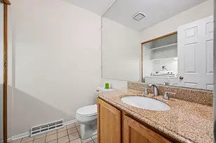 4356 Pine Ridge Ct, Ann Arbor, MI 48105 - Photo 9