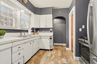 311 E Milham Avenue, Portage, MI 49002 - Photo 9