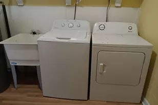 229 W High St, Bangor, MI 49013 - Photo 9