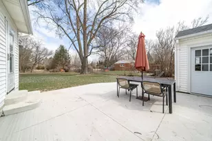 912 W Silver Lake Rd, Fenton, MI 48430 - Photo 15