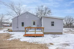 739 Chandler St, Muskegon, MI 49442 - Photo 11