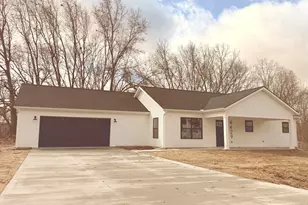 4429 Meadow Brook Ln, Greenville, MI 48838 - Photo 1