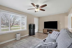 1160 Oakwood Dr, Jenison, MI 49428 - Photo 9