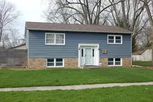 277 Grove St, Sparta, MI 49345 - Photo 1
