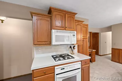 6852 Aleda Avenue SE, Grand Rapids, MI 49508 - Photo 11