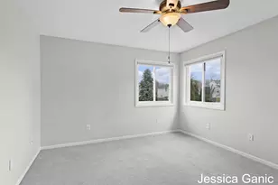 553 Sunmeadow Dr SE, Grand Rapids, MI 49508 - Photo 17