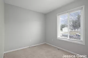 553 Sunmeadow Dr SE, Grand Rapids, MI 49508 - Photo 21