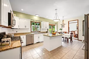 6175 Lara Ln, Stevensville, MI 49127 - Photo 9