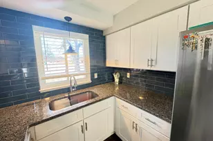 14142 Arden St, Livonia, MI 48154 - Photo 5