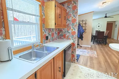 7358 Willow Wood Drive NE, Belmont, MI 49306 - Photo 9