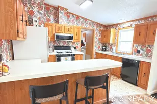 7358 Willowwood Dr NE, Belmont, MI 49306 - Photo 7
