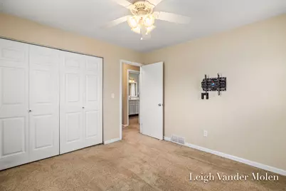 1410 Beckwith Avenue NE, Grand Rapids, MI 49505 - Photo 13