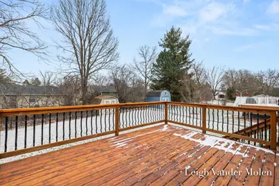 1410 Beckwith Avenue NE, Grand Rapids, MI 49505 - Photo 27