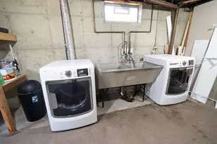 767 Beaumont Dr NW, Grand Rapids, MI 49504 - Photo 41