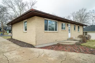 767 Beaumont Dr NW, Grand Rapids, MI 49504 - Photo 43