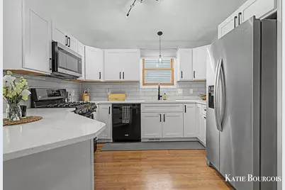 519 Macomb Avenue NW, Grand Rapids, MI 49534 - Photo 7