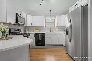 519 Macomb Ave NW, Grand Rapids, MI 49534 - Photo 7