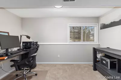 6737 Gran Via Drive NE, Rockford, MI 49341 - Photo 17