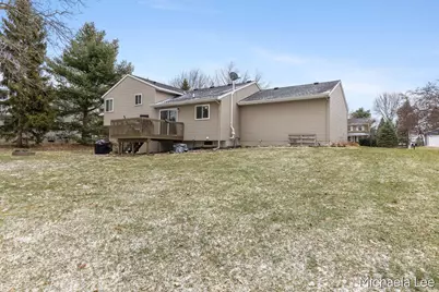 6737 Gran Via Drive NE, Rockford, MI 49341 - Photo 27