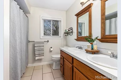 6737 Gran Via Drive NE, Rockford, MI 49341 - Photo 13