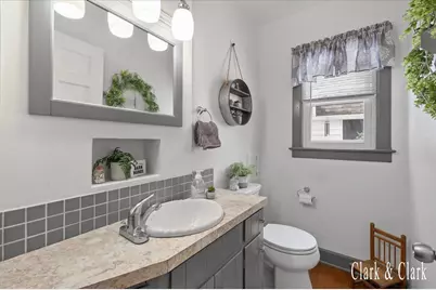 2101 Houseman Avenue NE, Grand Rapids, MI 49505 - Photo 11
