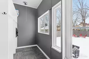 158 W 14th St, Holland, MI 49423 - Photo 21