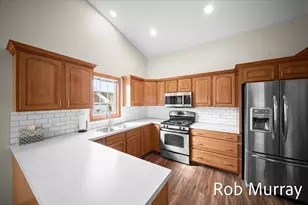 2040 Bryceway Ct NE, Grand Rapids, MI 49505 - Photo 7