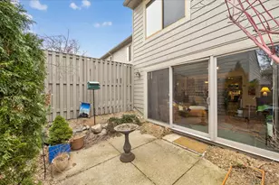 768 Watersedge Dr, Ann Arbor, MI 48105 - Photo 23