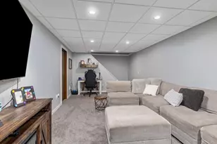 7337 Harmon Ln, Jenison, MI 49428 - Photo 25