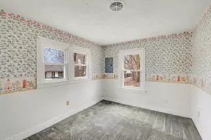 982 Woodworth St NE, Grand Rapids, MI 49525 - Photo 11