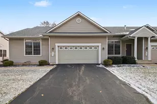 1102 Barrington NW, Grand Rapids, MI 49534 - Photo 3