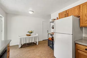 1527 Kingston Ave, Kalamazoo, MI 49001 - Photo 15