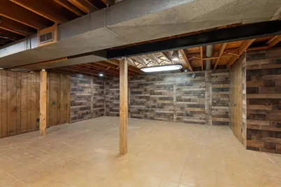 1805 Englewood Avenue, Madison Heights, MI 48071 - Photo 25