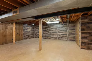 1805 Englewood Ave, Madison Heights, MI 48071 - Photo 25