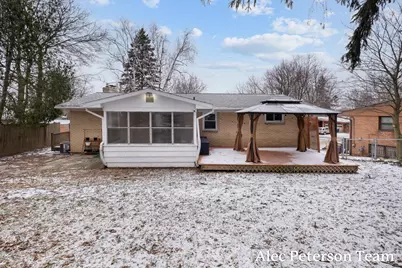 1728 Lenora Terrace NW, Grand Rapids, MI 49504 - Photo 5
