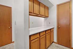 5514 Ivy Dr, Stevensville, MI 49127 - Photo 11