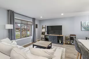 478 Cherry Ln, Holland, MI 49424 - Photo 7