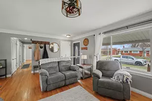 7725 N Henry Ruff Rd, Westland, MI 48185 - Photo 5