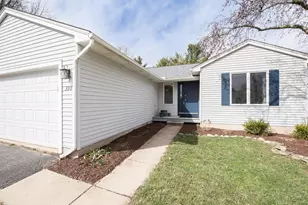 396 Berkshire Dr, Saline, MI 48176 - Photo 3
