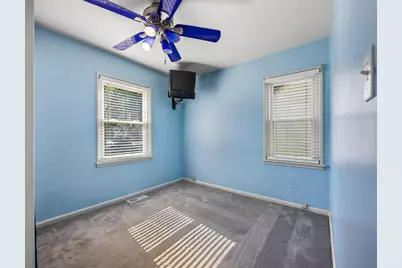 24426 Lehigh Street, Dearborn Heights, MI 48125 - Photo 9