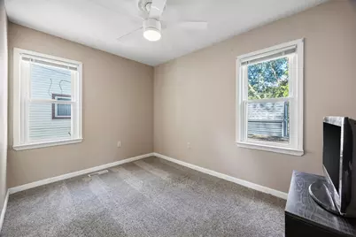 24426 Lehigh Street, Dearborn Heights, MI 48125 - Photo 11