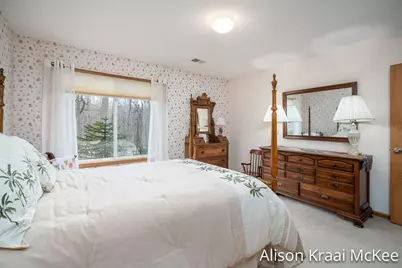 5923 W Lyn Haven Drive SE, Grand Rapids, MI 49512 - Photo 23