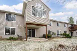 5923 West Lyn Haven Dr SE, Grand Rapids, MI 49512 - Photo 3